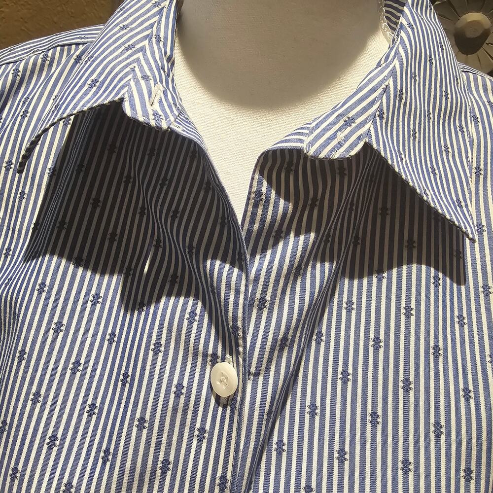 Chico's 1 (8-10) Blue White Stripe Button Up Shirt Grandma Coastal Nautical - Picture 7 of 12
